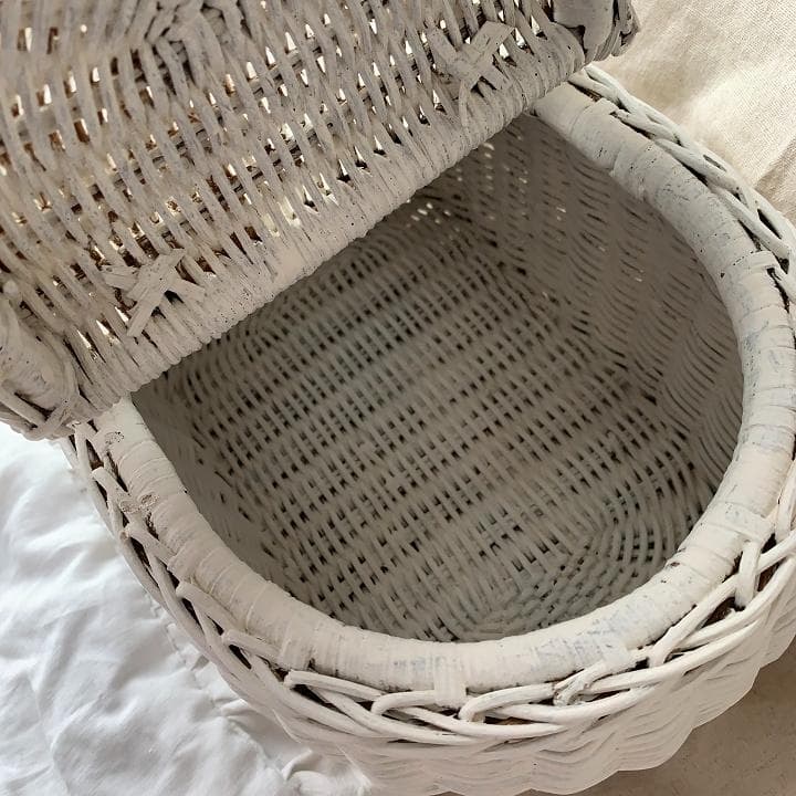 フランスアンティーク 白 蓋つき バスケット フリル ファブリック リメイク