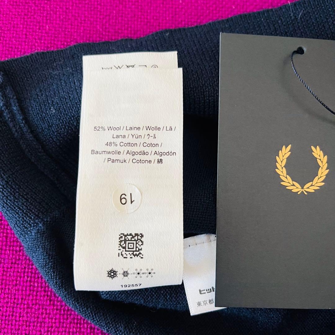FRED PERRY ネイビー Vネック ベスト　ウール＆コットン