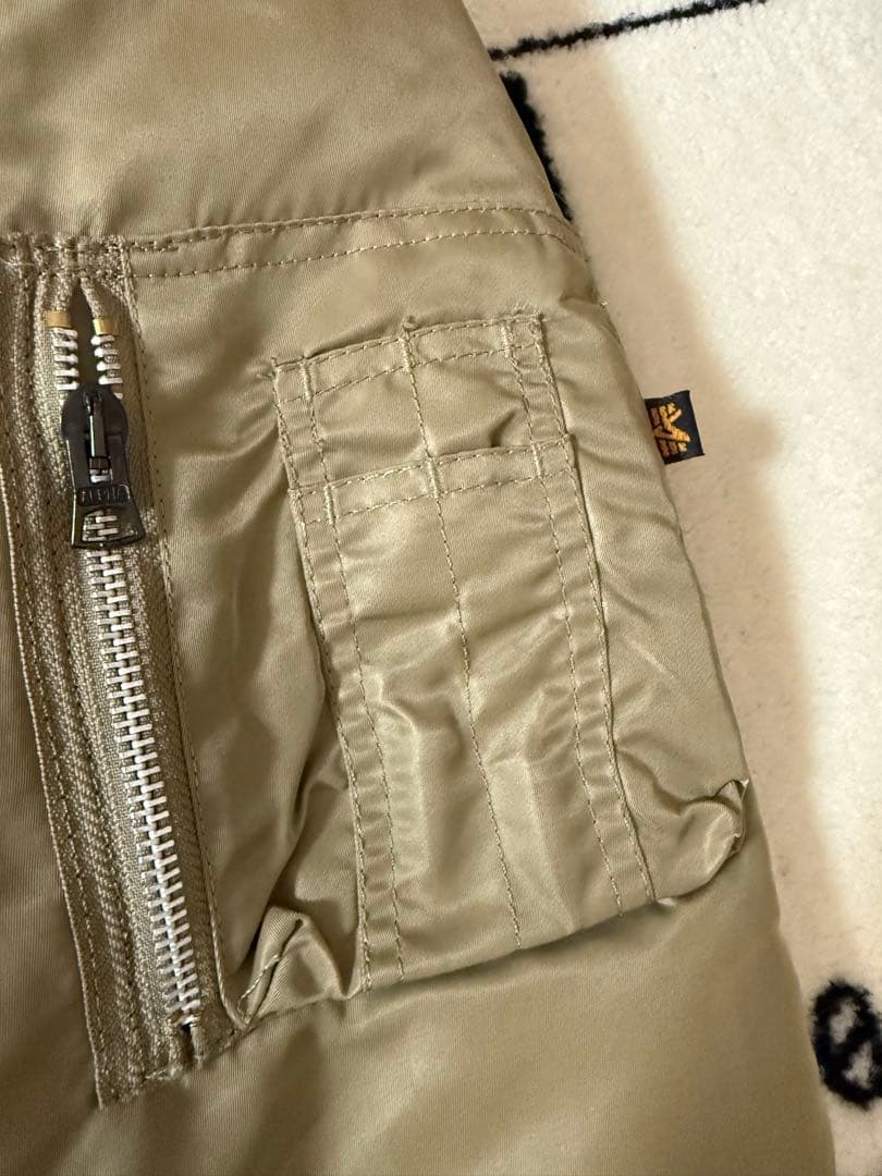 ALPHA INDUSTRIES MA-1 ミリタリー ジャケット Kanye