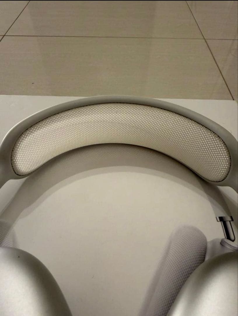 美品　Apple airpods Max Lightningモデル　シルバー