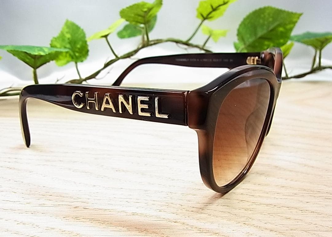 【正規品・美品】CHANEL シャネル サングラス5458CHANELロゴ