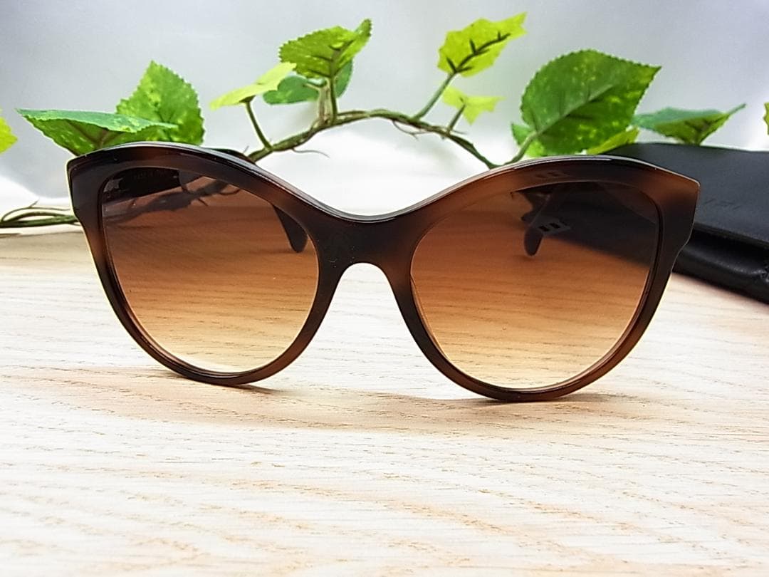 【正規品・美品】CHANEL シャネル サングラス5458CHANELロゴ