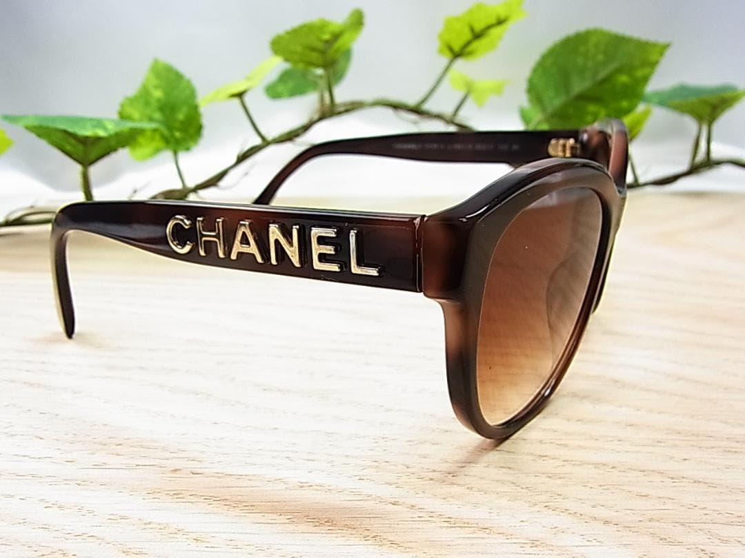 【正規品・美品】CHANEL シャネル サングラス5458CHANELロゴ
