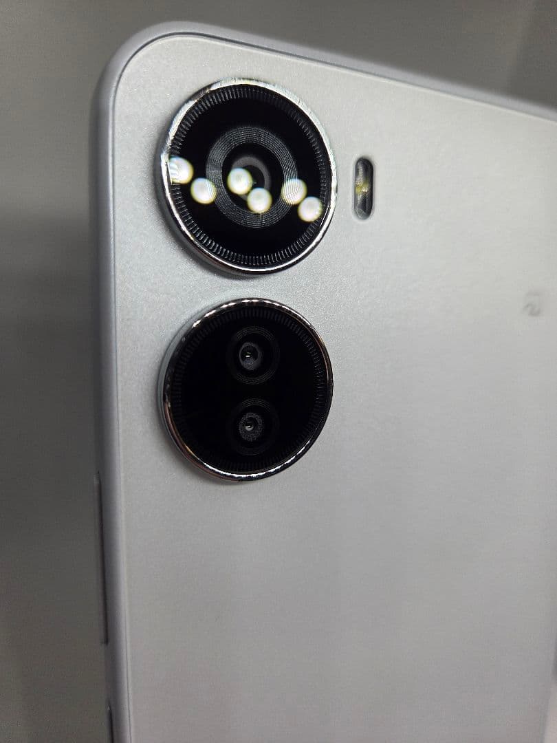 Libero 5G IV ホワイト A302ZT SIMフリー 美品 本体