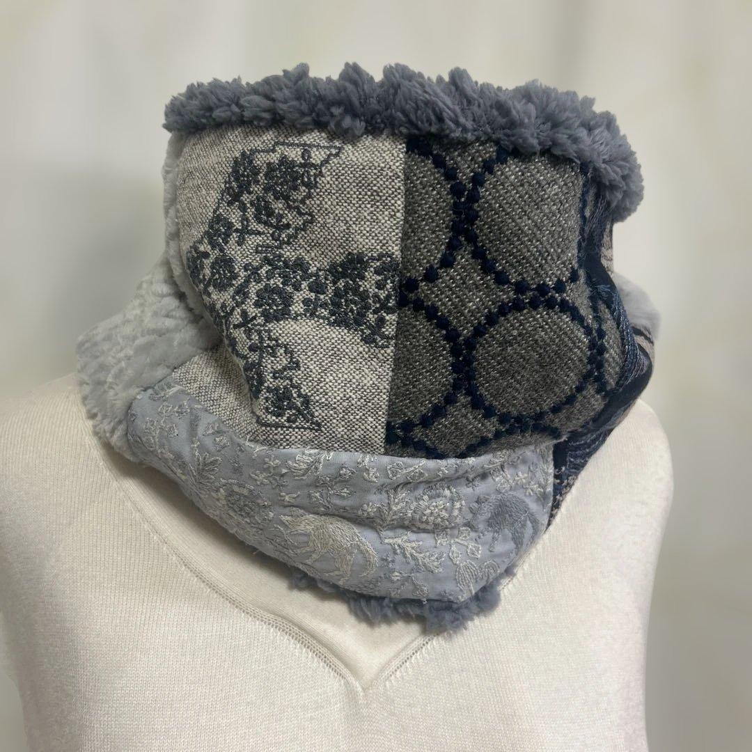 ＊さゆ＊ページ　ハンドメイド　スヌード（ボタン付き）