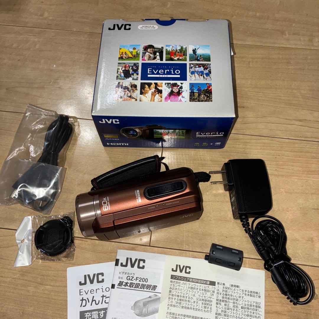 JVCビデオカメラ 耐低温 耐衝撃 内蔵メモリー32GB GZ-F200-T