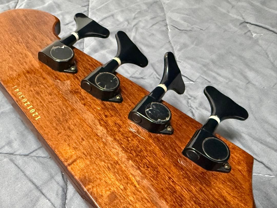 Epiphone Thunderbird エピフォン サンダーバード