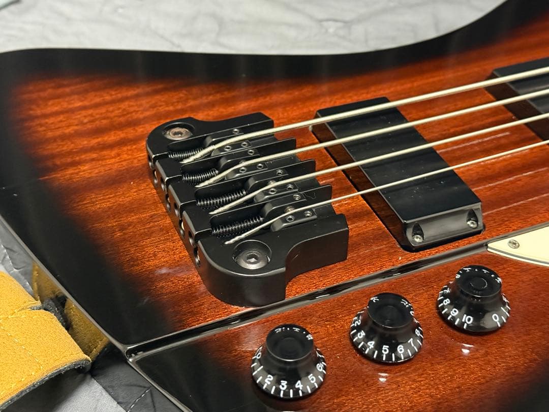 Epiphone Thunderbird エピフォン サンダーバード