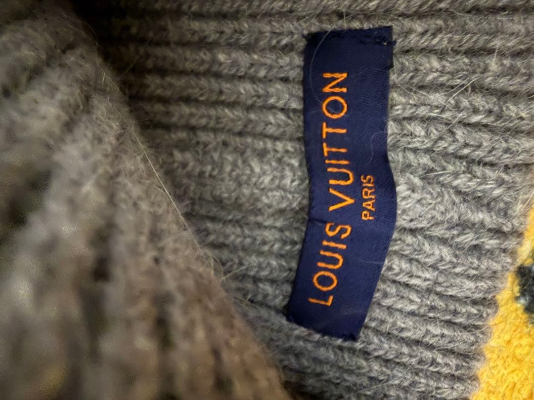 ひぃLOUIS VUITTON グレー ニット帽