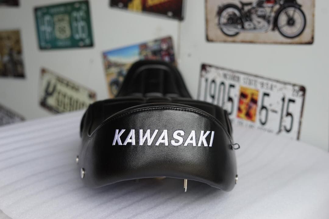新品　z900rs　シート　　TYPE　１　新品（完成品,シートベース含む）