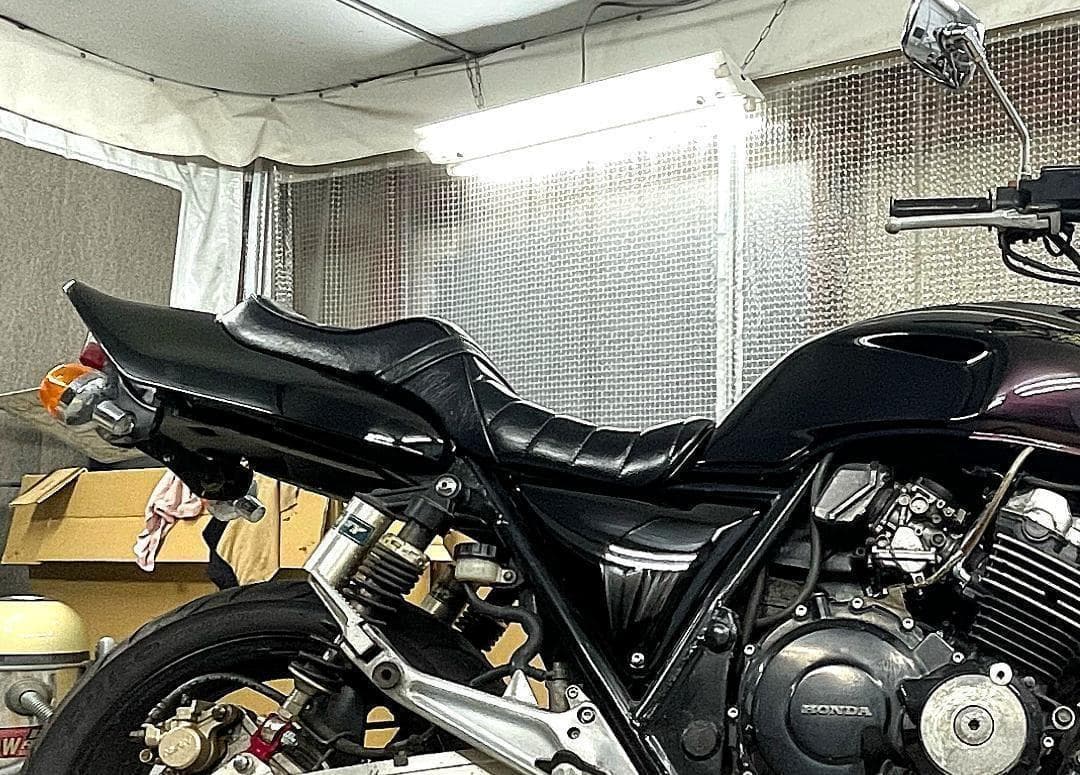 タックロールシート　黒皮　ＮＣ３１/② CB400SF前期 あんこ抜き