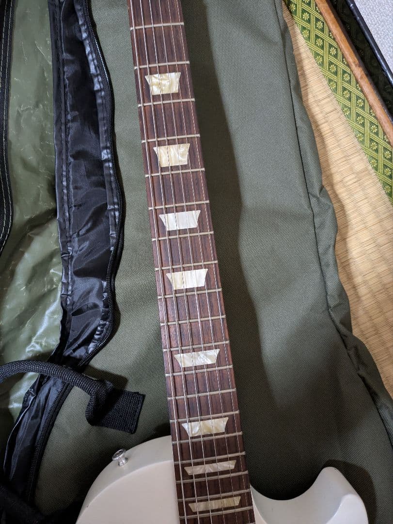 ギター gibson les paul studio 60s tribute 2010