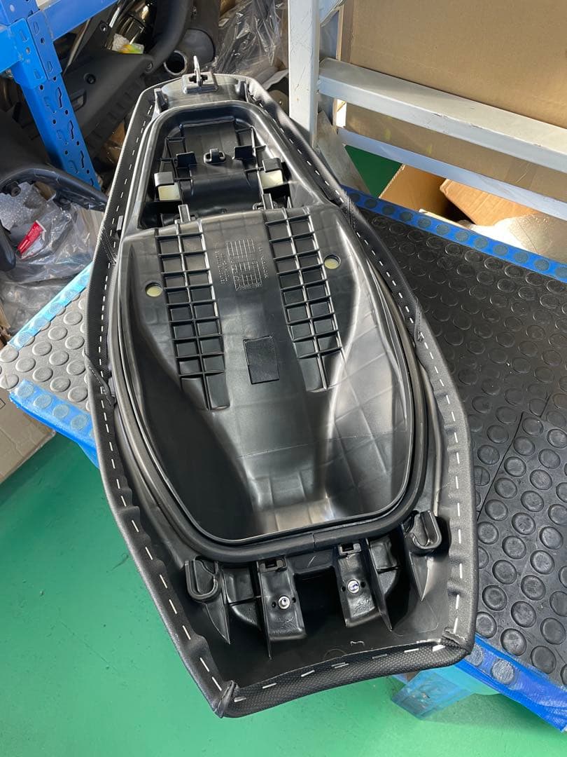PCX125 純正シート　2025年モデル　JK05