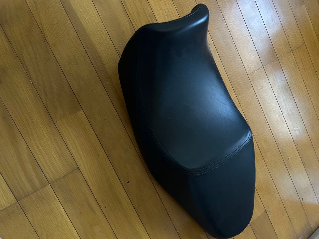 ハーレー　ストリート750 純正シート