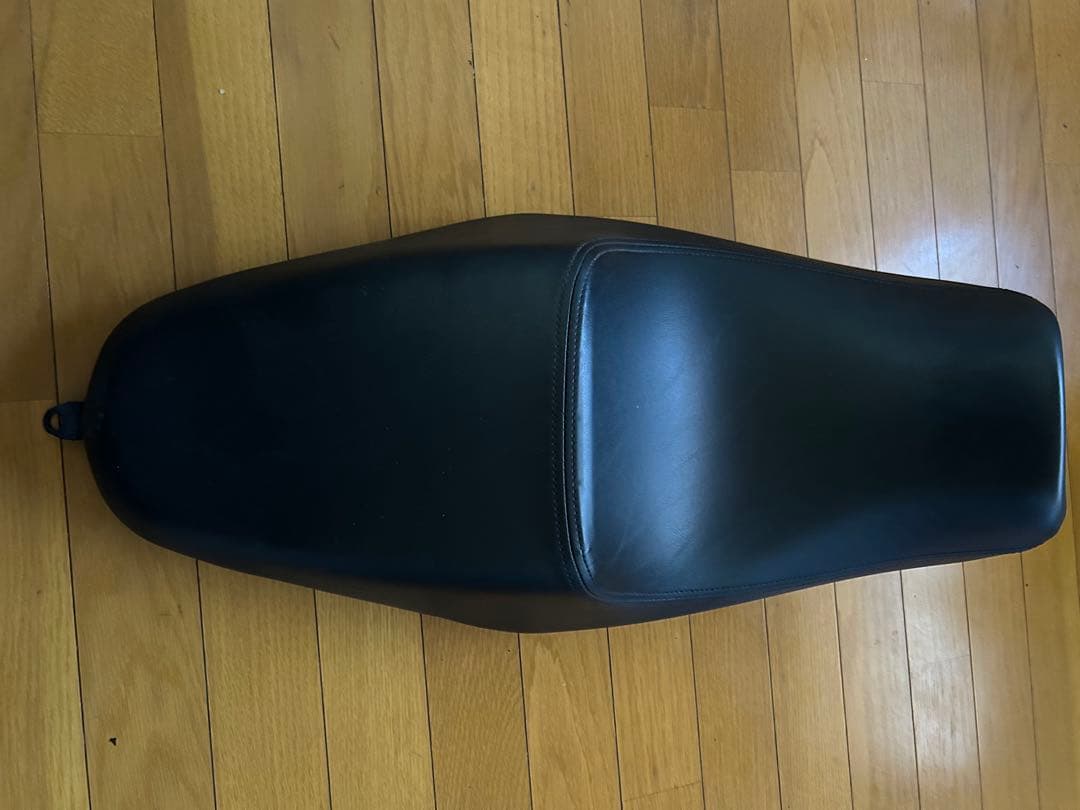 ハーレー　ストリート750 純正シート