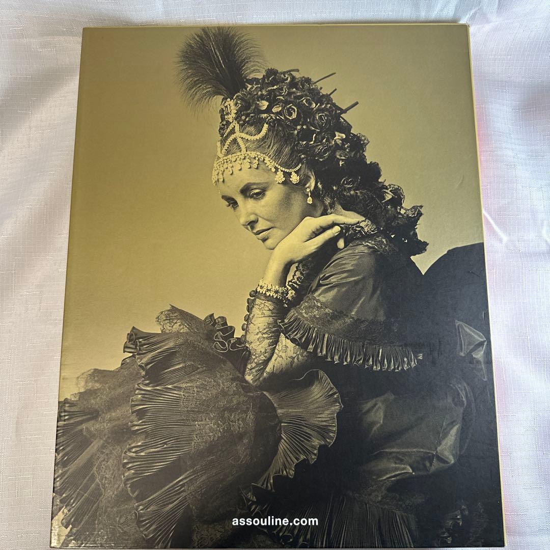 洋書 BALS: Legendary Costume Balls
