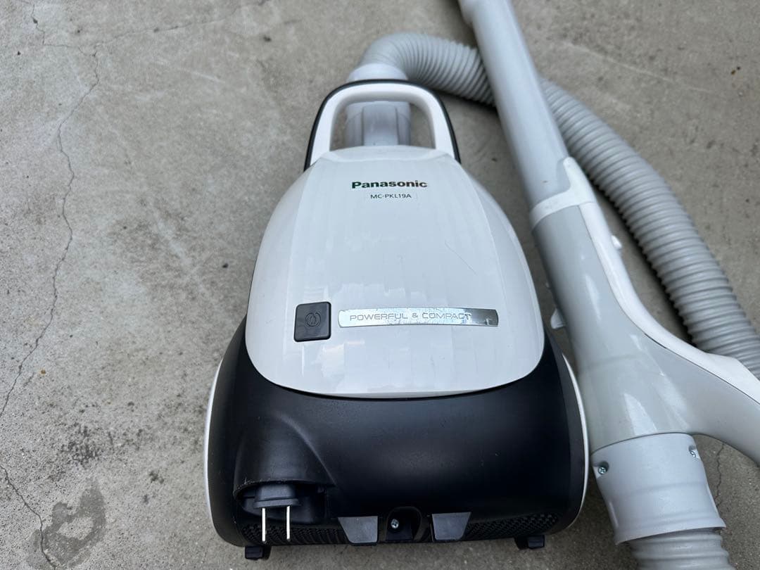 Panasonic 紙パック式掃除機 MC-PKL19A 2018年