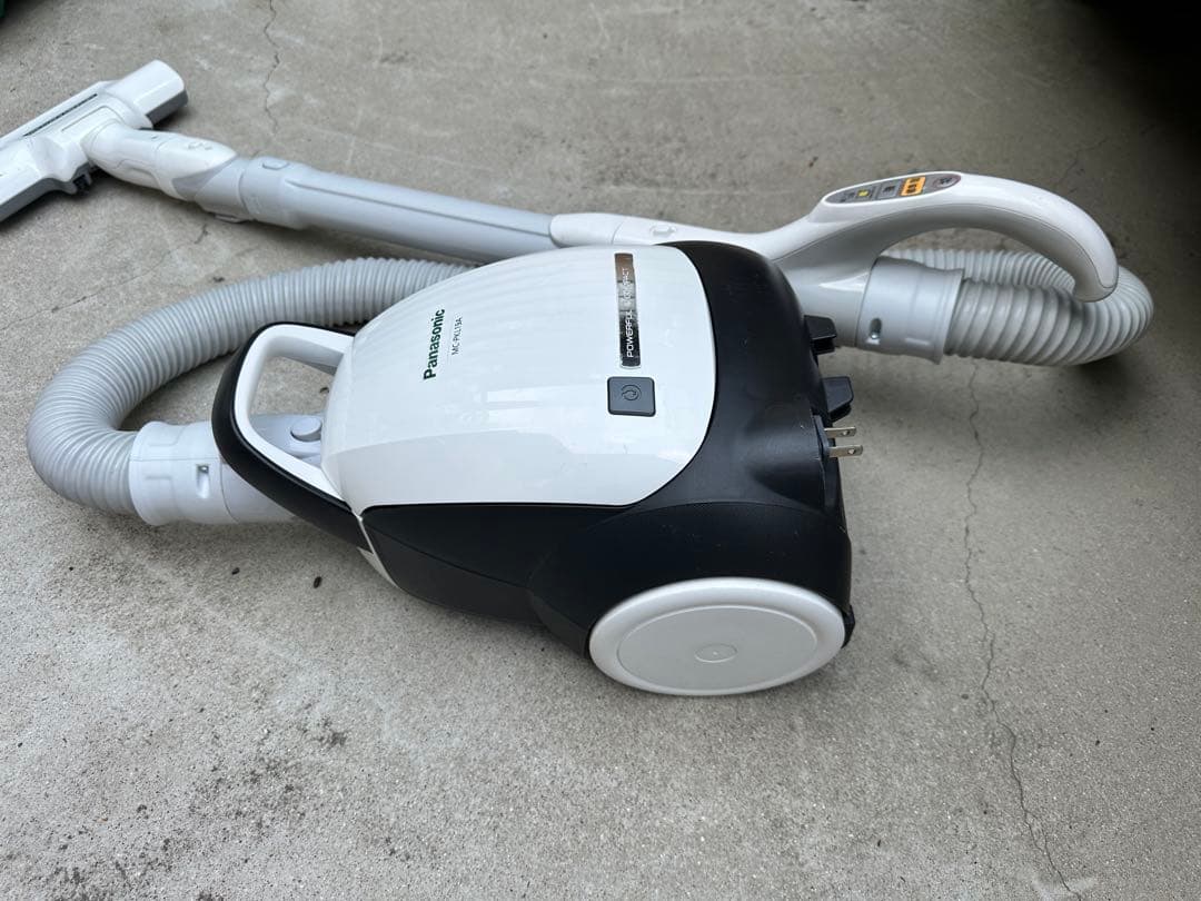 Panasonic 紙パック式掃除機 MC-PKL19A 2018年