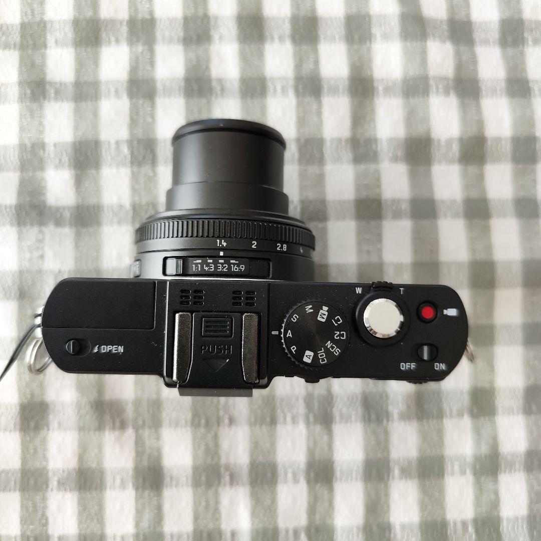 美品！ Leica ライカ D-LUX6セット 本革ハーフケース、予備Batt付