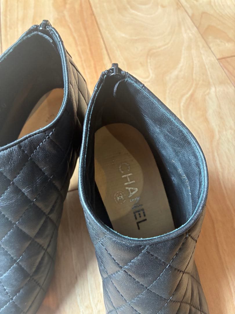 美品！CHANEL キルティング ブラックブーティ