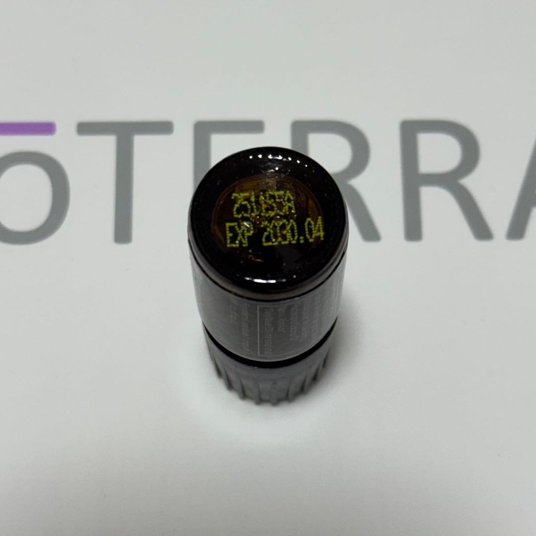 ドテラdoTERRA マダガスカルバニラ 5ml