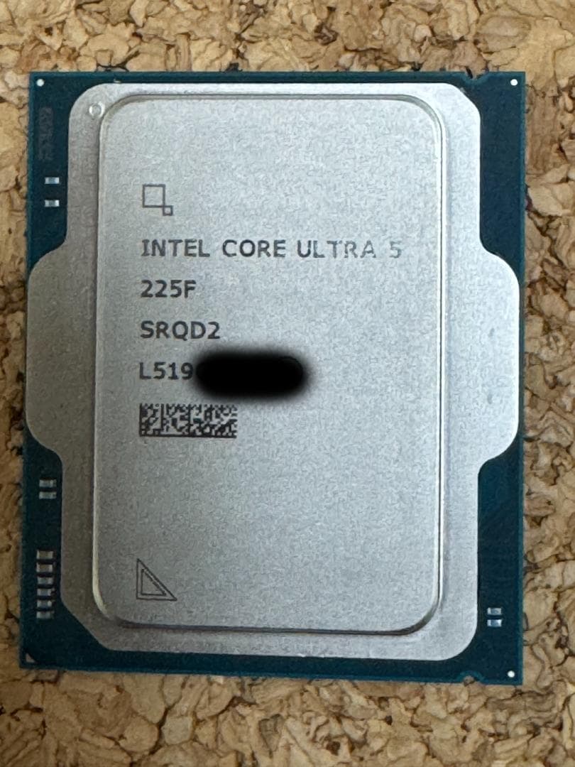 【中古】Intel Core Ultra 5 225F CPU BOX
