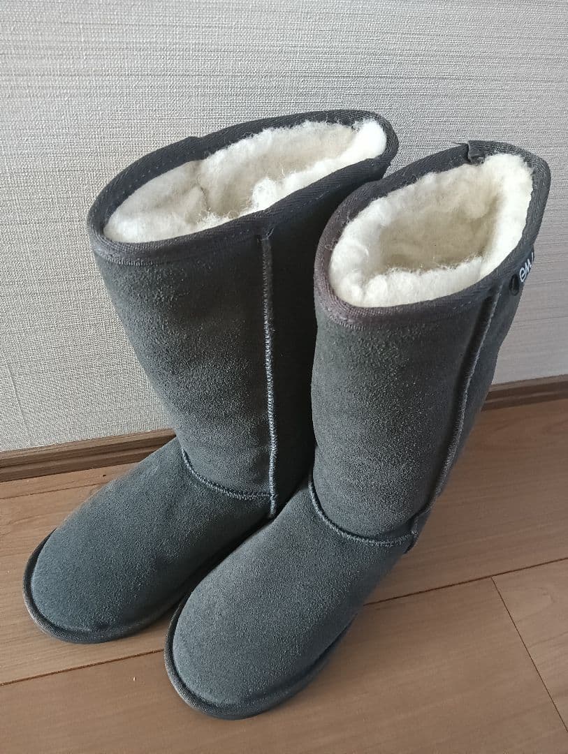 新品未使用EMU グレー ロングムートンブーツ