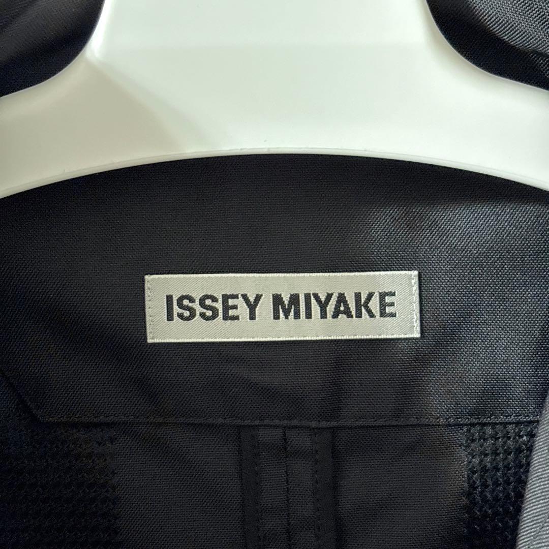 ISSEY MIYAKE イッセイミヤケ シャーリング コート ブラック