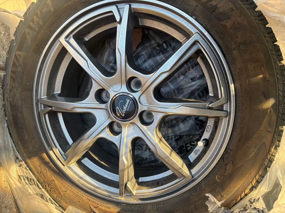 175/65R15 スタッドレスタイヤとホイール４本セット