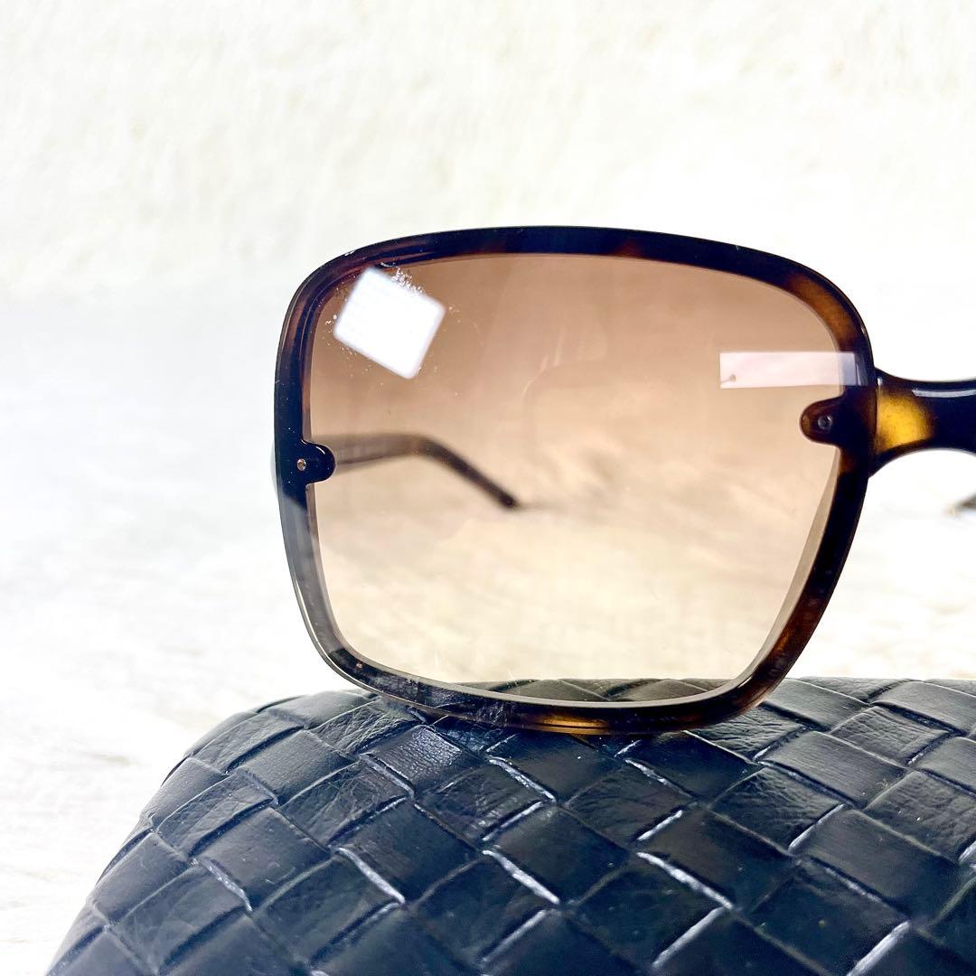 美品　BURBERRY　サングラス　B4056　ブラウンレンズ　べっ甲柄フレーム