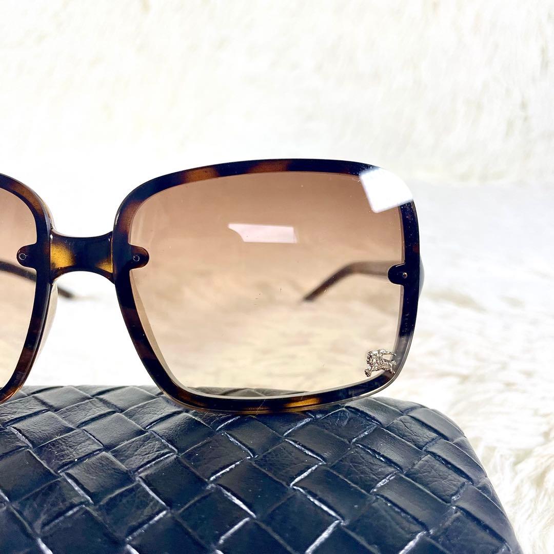 美品　BURBERRY　サングラス　B4056　ブラウンレンズ　べっ甲柄フレーム