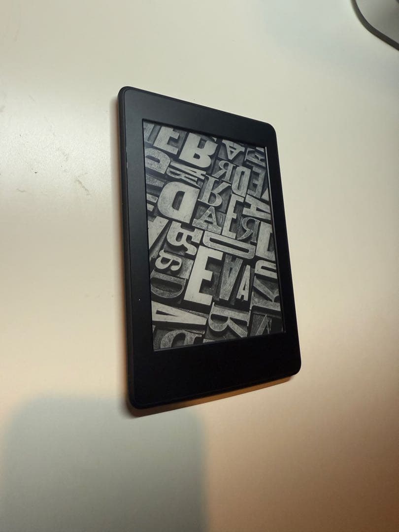 kindle paperwhite 第7世代 マンガモデル 32GB カバー付き