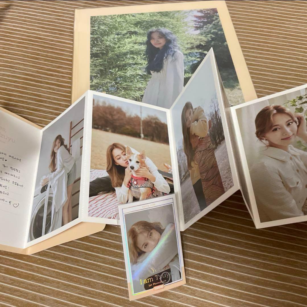 【美品】Yes,I am Tzuyu TWICE ツウィ　ソロ写真集
