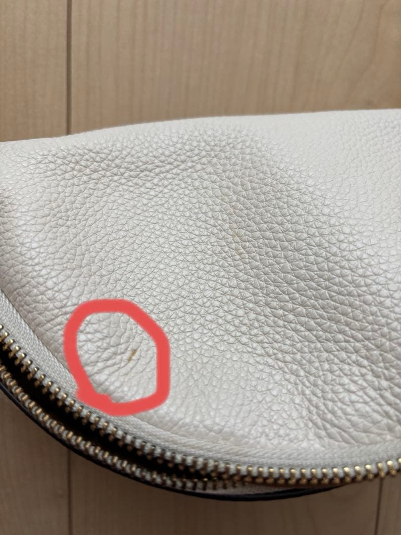 COACH ホワイト ボディバッグ　ショルダーバッグ