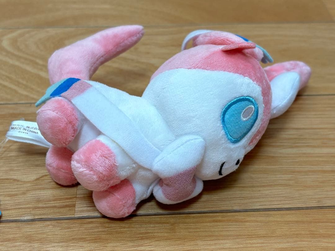 ポケモンセンター ニンフィアドール ぬいぐるみ タグ付き