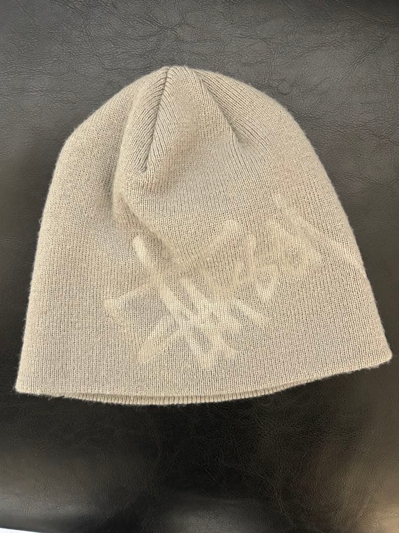STÜSSY ステューシー ニット帽 ビーニー グレー　ロゴ刺繍