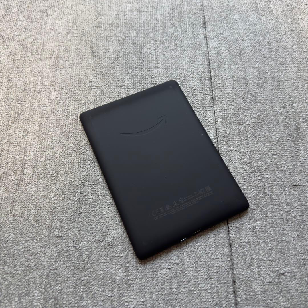 Kindle Paperwhite 第11世代 8GB カバー付き