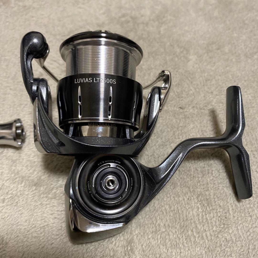【美品】ダイワ 24ルビアスLT2500S
