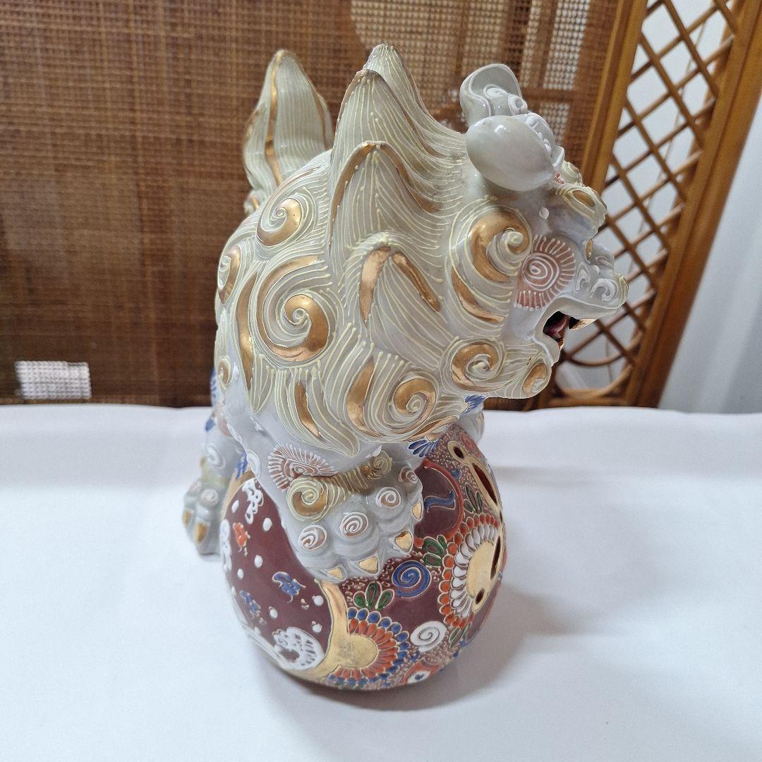 九谷焼 玉乗獅子 狛犬 金彩白シーサー　縁起物