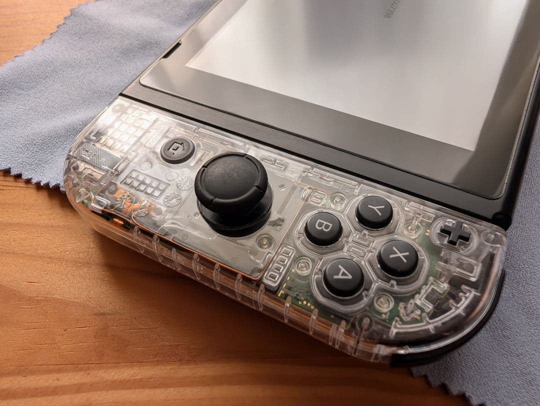 Switch『クリアケース・スケルトンモデル』 カスタマイズ・スイッチ