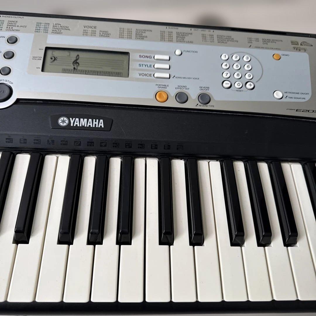 【美品】YAMAHA PSR-E203 電子キーボード 61鍵盤