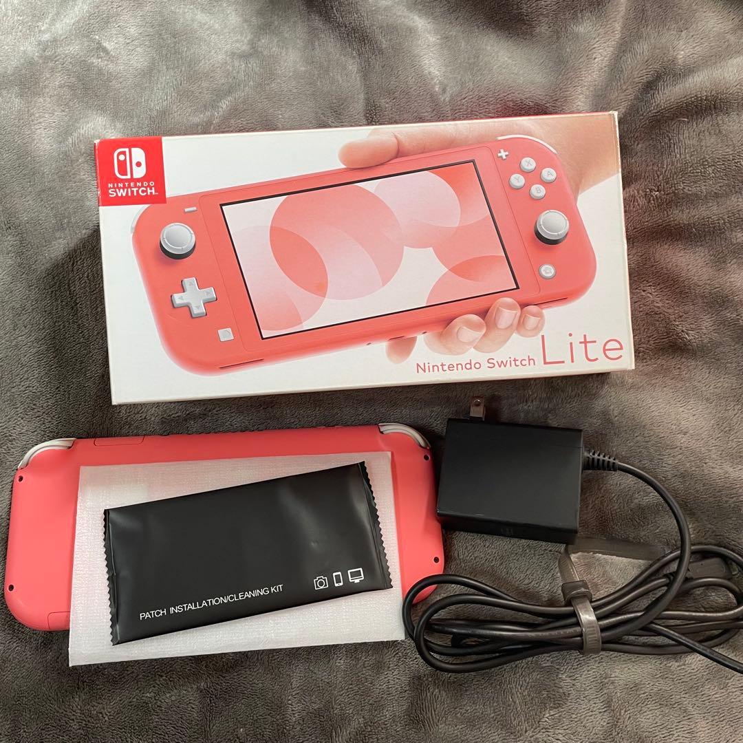 Switch Lite ピンク（箱・充電器・フィルム付き）