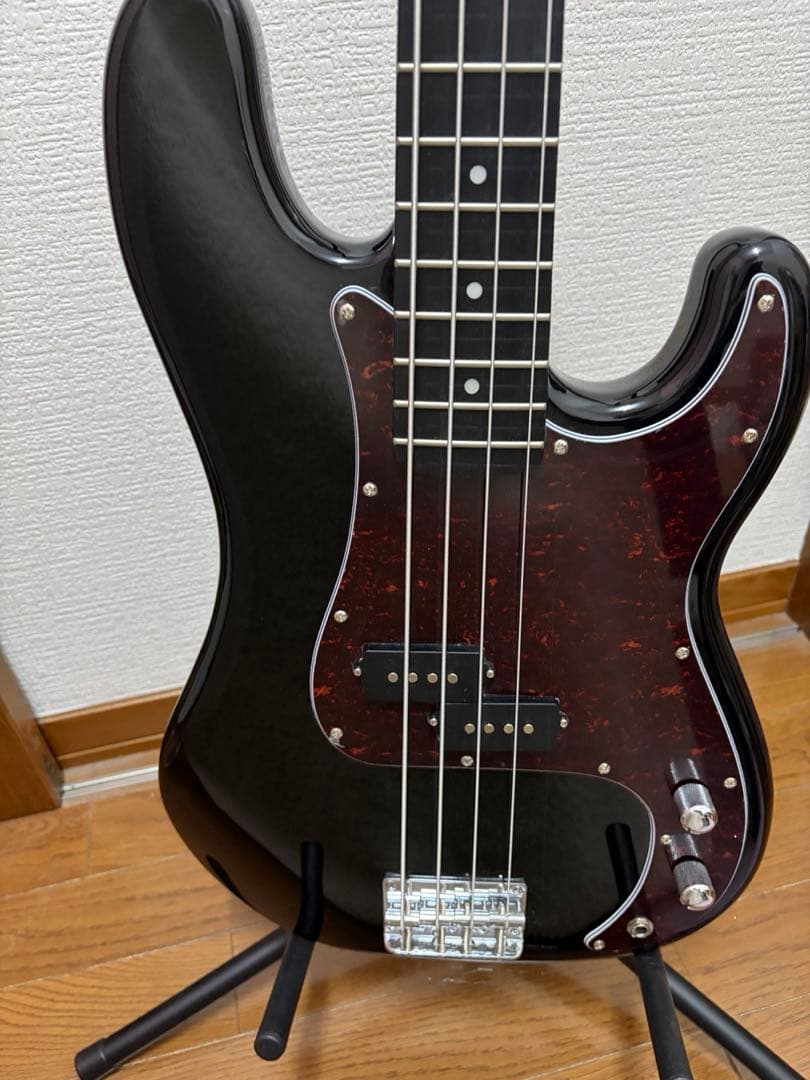エレキベース プレシジョンベースタイプ　PB-240 ベース本体のみ