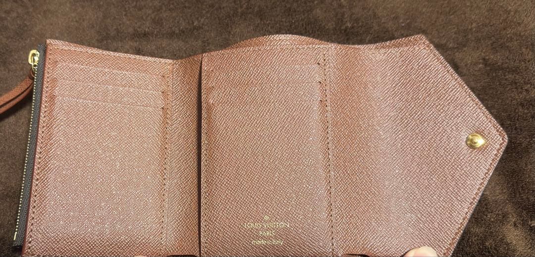 Louis Vuitton ルイヴィトン　ポルトフォイユ・ヴィクトリーヌ　財布