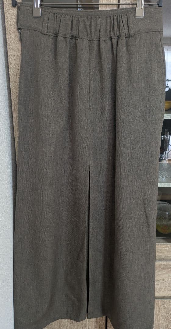 【新品】crewre バックタックナロースカート サイズ3