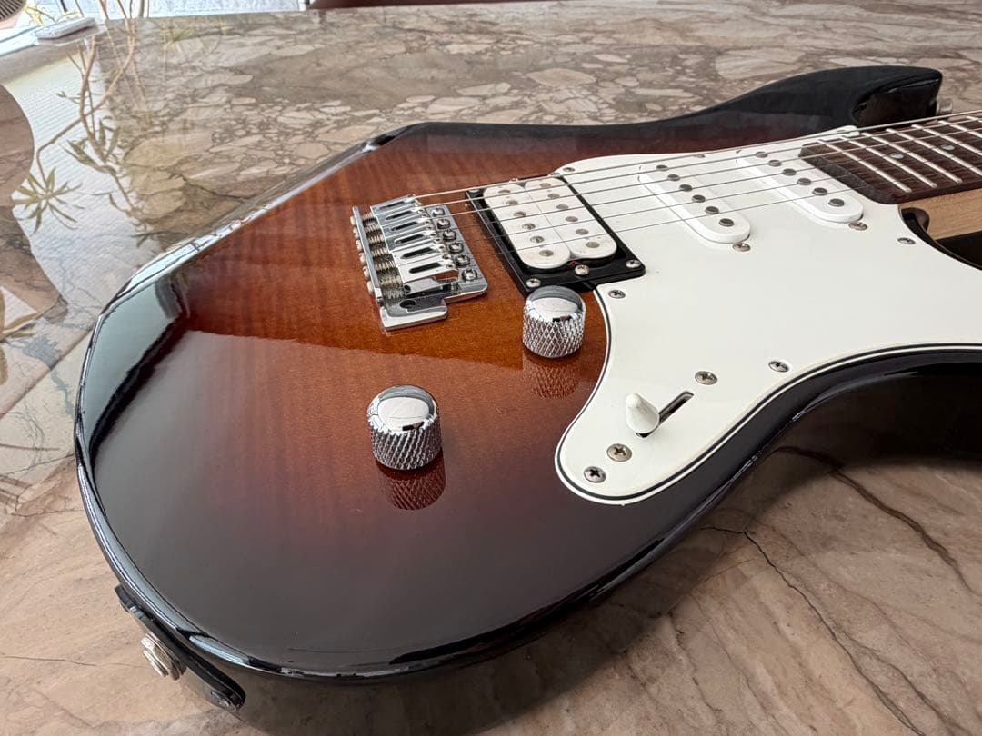 ギター YAMAHA PACIFICA 212VFM