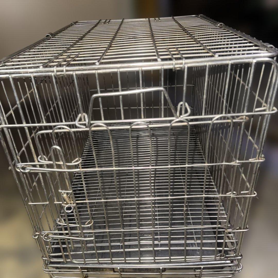犬具の老舗東京ペットケイジ製犬用ステンレスケージ ステンレススノコ付き中古品美品