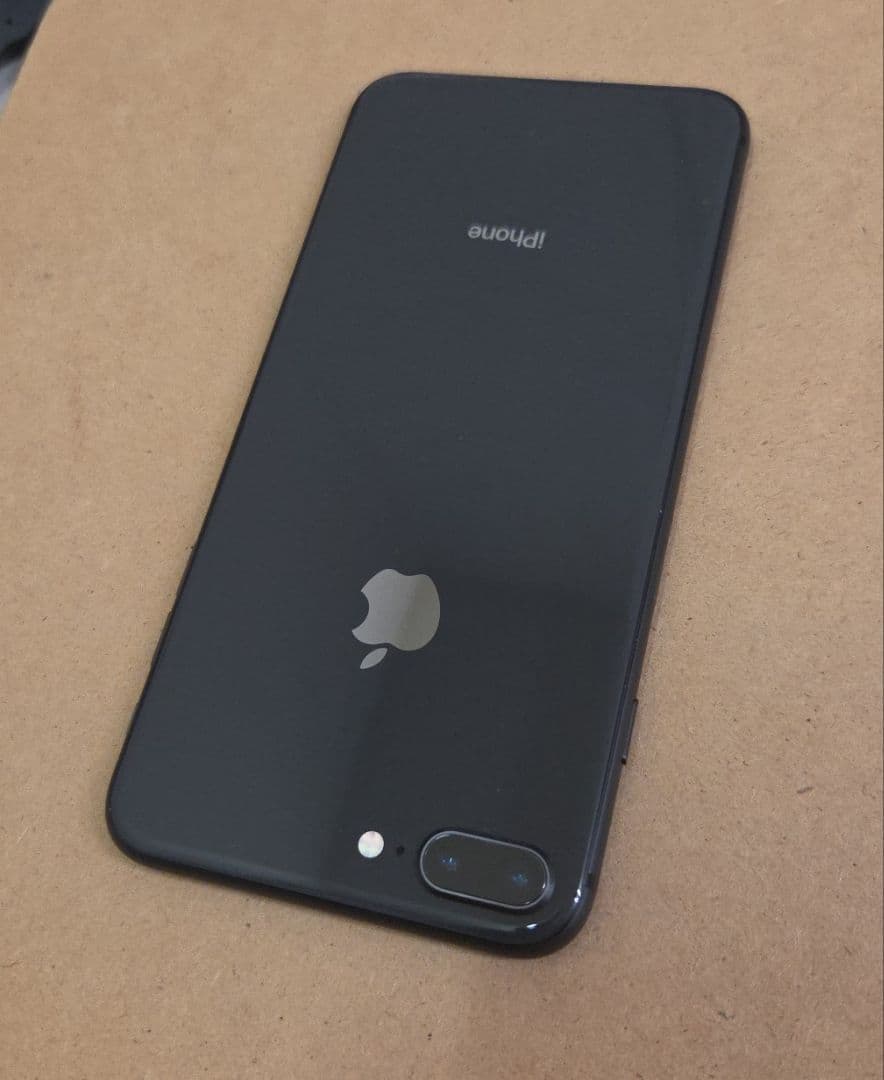 iphone8 plus 64gb simフリー 難アリ