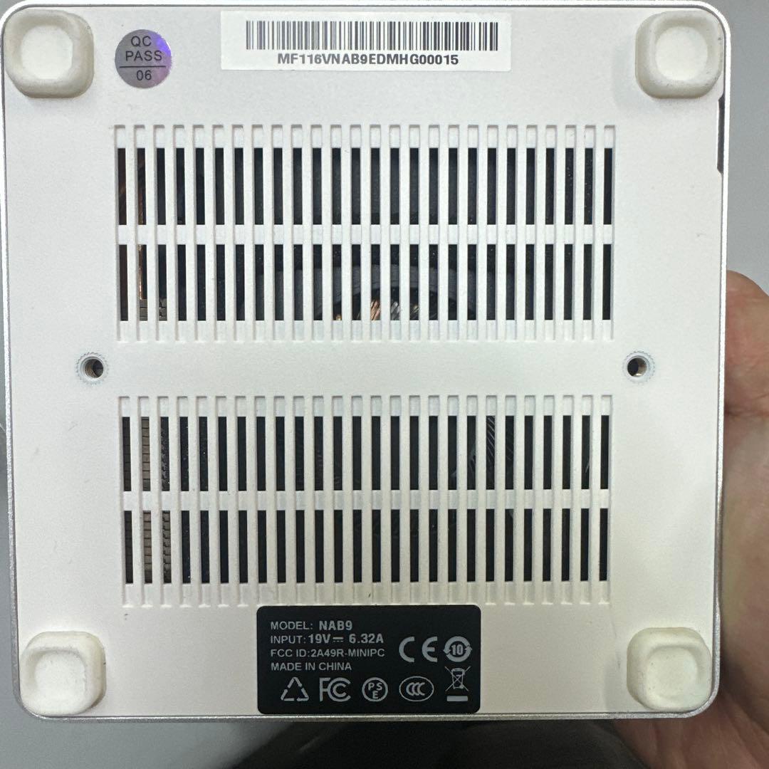 動作未確認ジャンクmini PC
