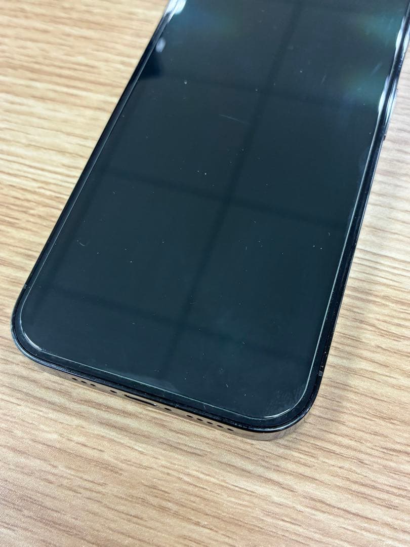 iPhone 14 Pro 本体